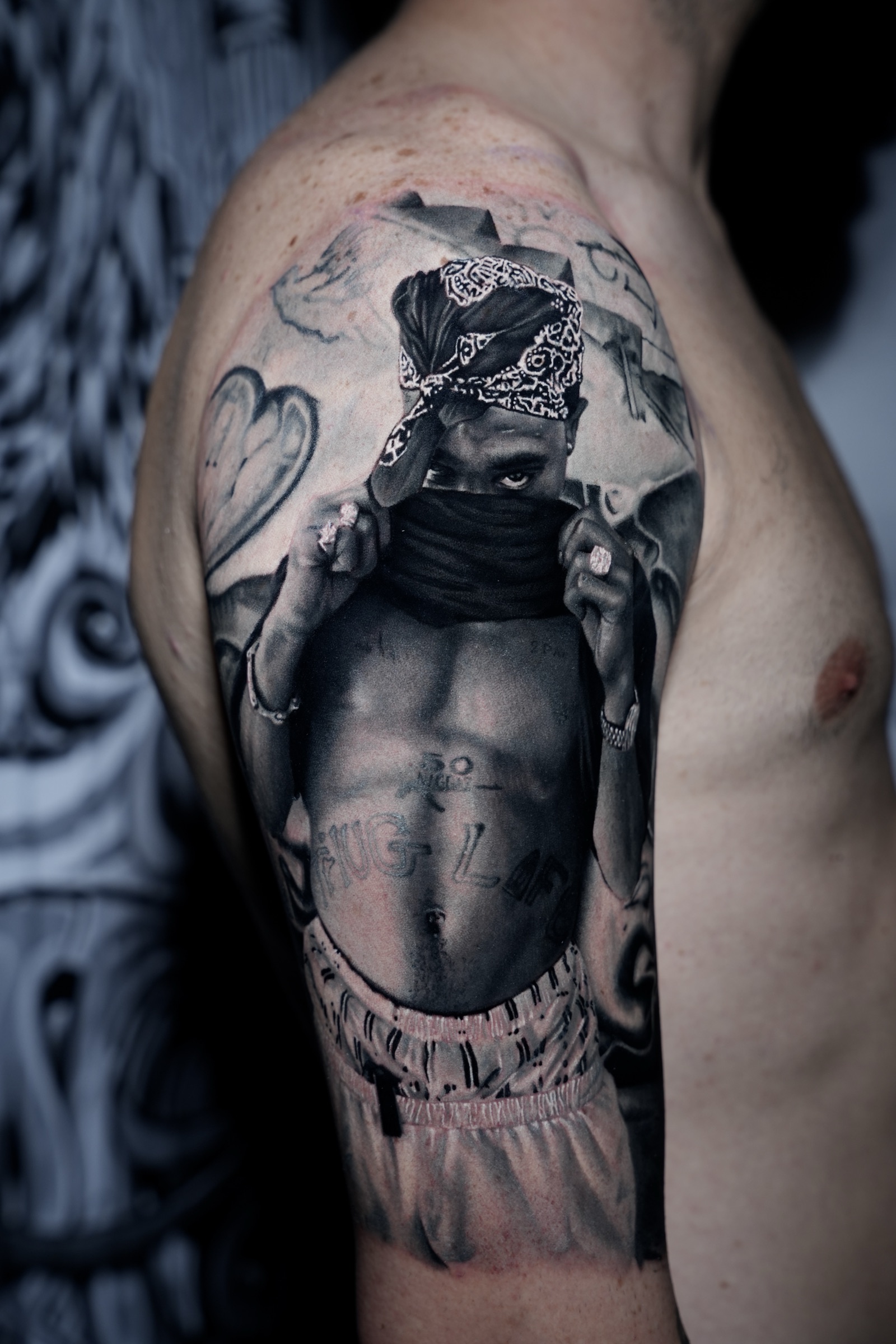Ritratto tatuato di Brijan Dollaku